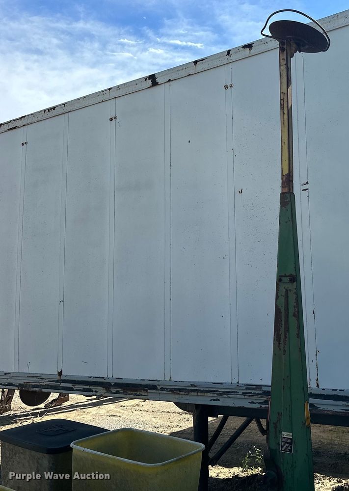 image for item EJ4341 John Deere  P7100 planter