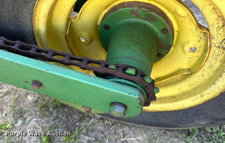 image for item EJ4341 John Deere  P7100 planter