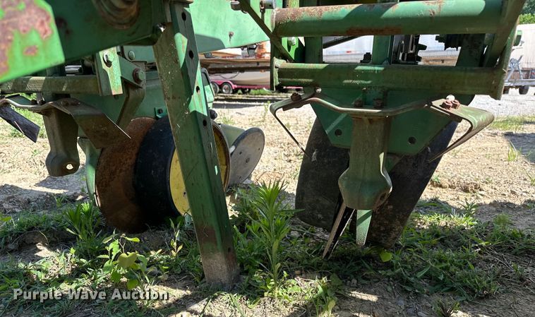 image for item EJ4341 John Deere  P7100 planter