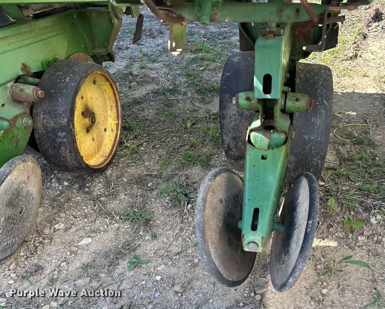 image for item EJ4341 John Deere  P7100 planter