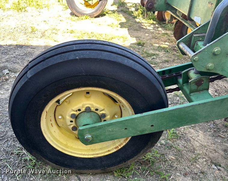 image for item EJ4341 John Deere  P7100 planter