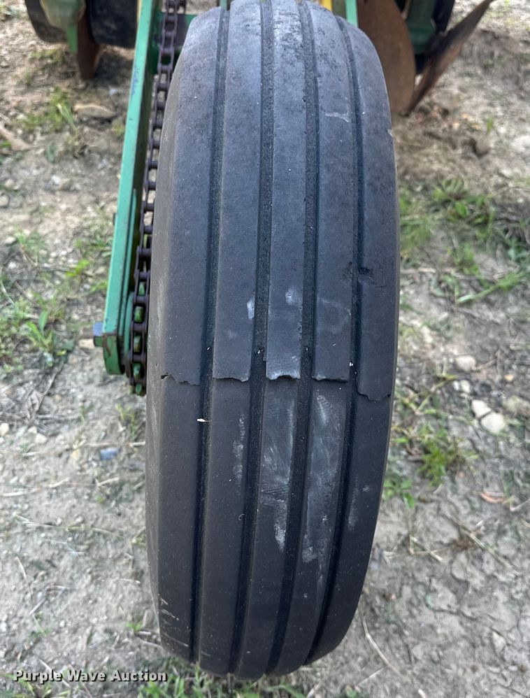 image for item EJ4341 John Deere  P7100 planter