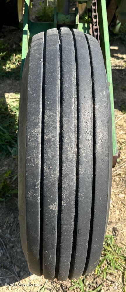 image for item EJ4341 John Deere  P7100 planter