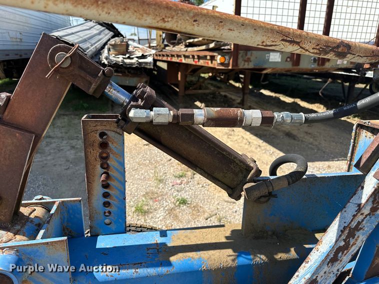 image for item EJ4342 DMI 900 Series Hydra Wide seven bottom plow