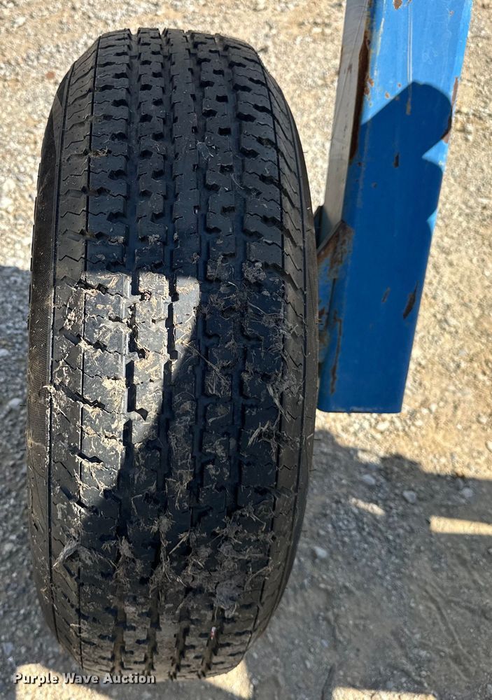 image for item EJ4342 DMI 900 Series Hydra Wide seven bottom plow