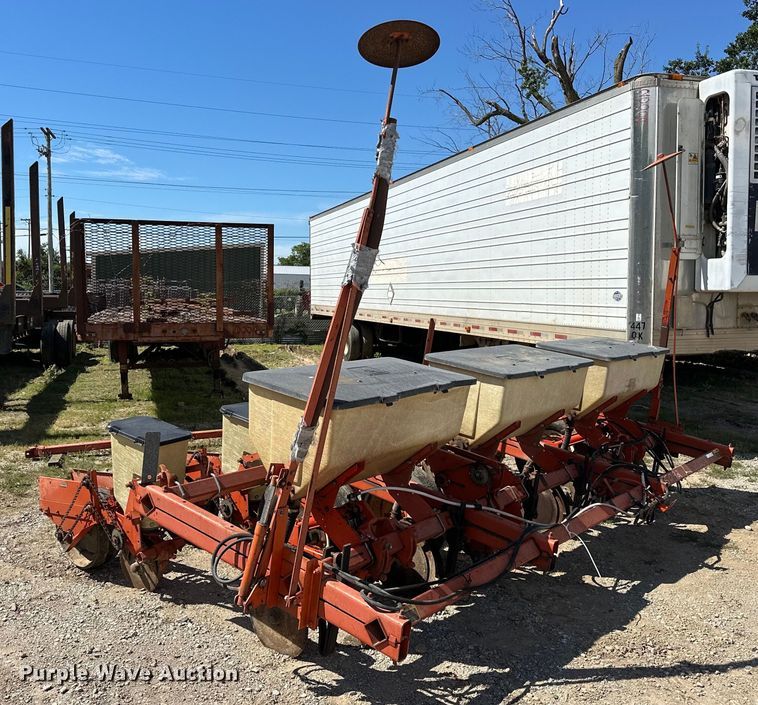 image for item EJ4343 Allis Chalmers  333 planter