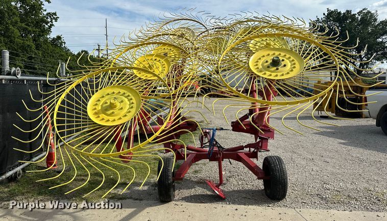 image for item EJ4346 Hay rake