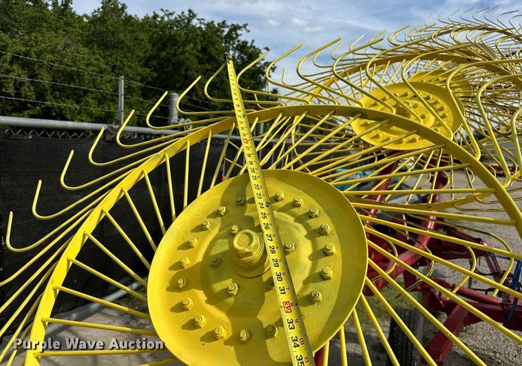 image for item EJ4346 Hay rake