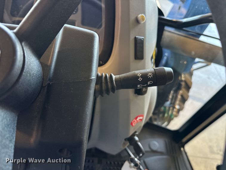 image for item EJ4354 2021 New Holland  Workmaster 65 MFWD tractor