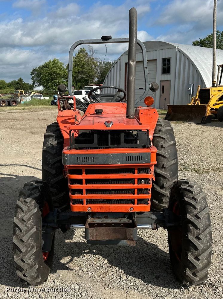 image for item EJ4369 1991 Kubota L2650DT-7 MFWD tractor