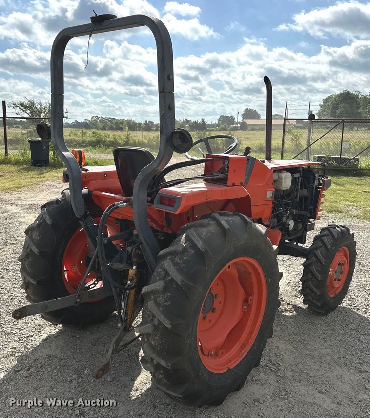 image for item EJ4369 1991 Kubota L2650DT-7 MFWD tractor