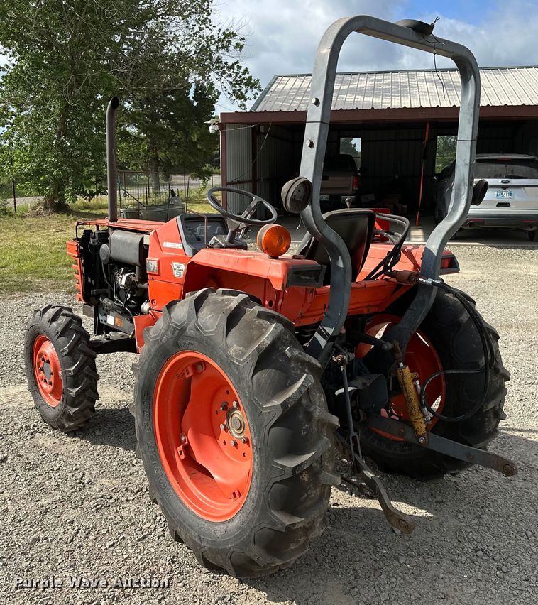 image for item EJ4369 1991 Kubota L2650DT-7 MFWD tractor