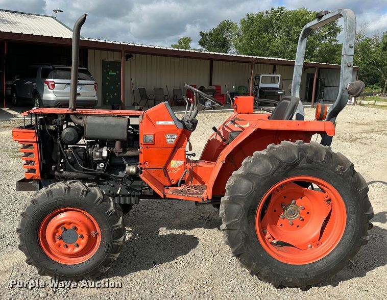 image for item EJ4369 1991 Kubota L2650DT-7 MFWD tractor