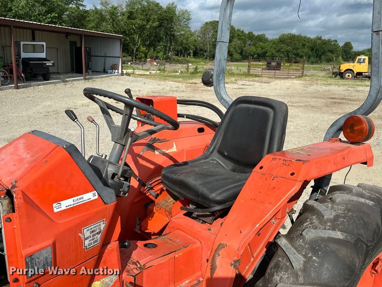 image for item EJ4369 1991 Kubota L2650DT-7 MFWD tractor