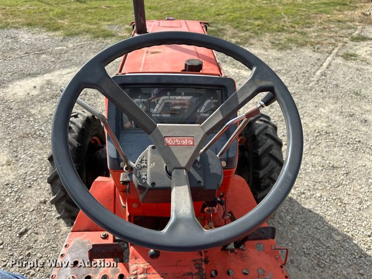 image for item EJ4369 1991 Kubota L2650DT-7 MFWD tractor