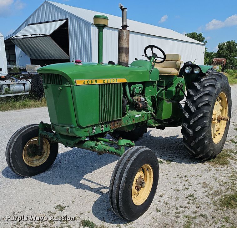 image for item EJ5676 1966 John Deere  3020 tractor