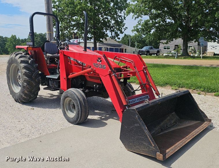 image for item EJ5689 1998 Massey-Ferguson  4225 tractor