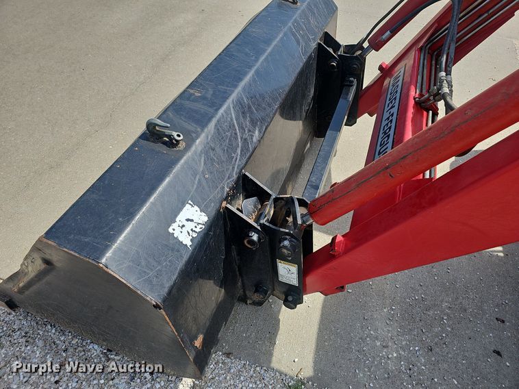 image for item EJ5689 1998 Massey-Ferguson  4225 tractor