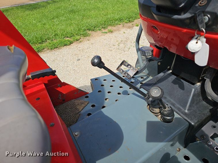 image for item EJ5689 1998 Massey-Ferguson  4225 tractor