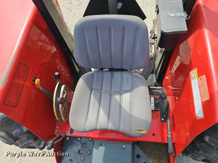 image for item EJ5689 1998 Massey-Ferguson  4225 tractor