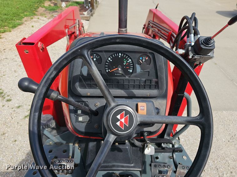image for item EJ5689 1998 Massey-Ferguson  4225 tractor