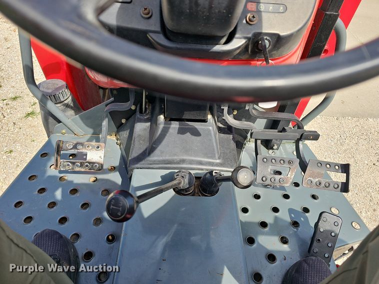 image for item EJ5689 1998 Massey-Ferguson  4225 tractor