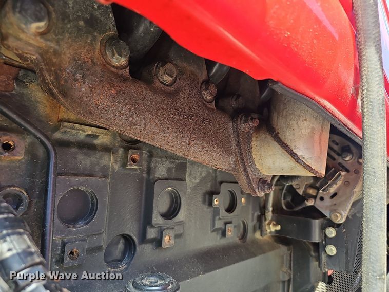 image for item EJ5689 1998 Massey-Ferguson  4225 tractor