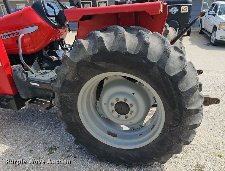 image for item EJ5689 1998 Massey-Ferguson  4225 tractor