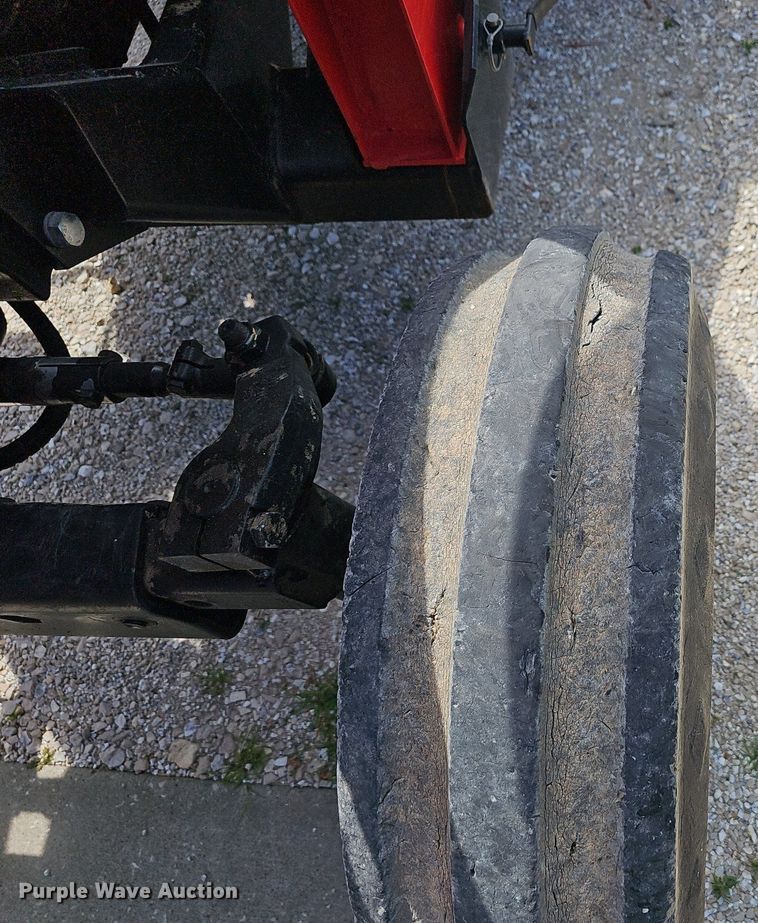 image for item EJ5689 1998 Massey-Ferguson  4225 tractor