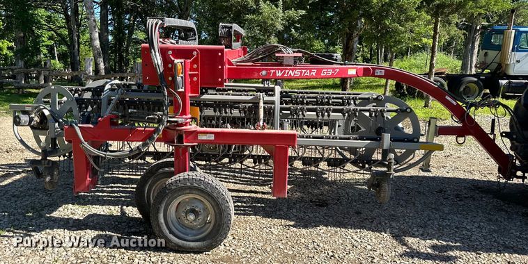 image for item EJ6855 Northstar Twinstar 2030G3-7 hay rake