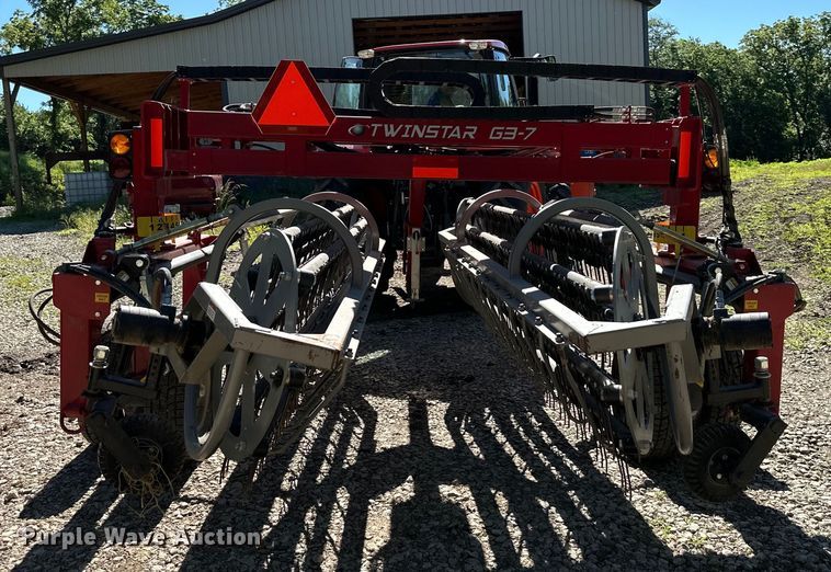 image for item EJ6855 Northstar Twinstar 2030G3-7 hay rake
