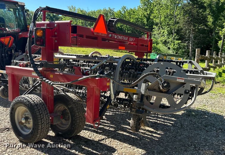 image for item EJ6855 Northstar Twinstar 2030G3-7 hay rake