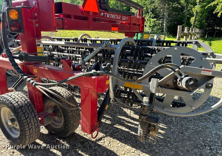 image for item EJ6855 Northstar Twinstar 2030G3-7 hay rake