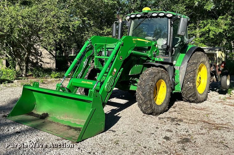 image for item EJ6857 2016 John Deere  6130R MFWD tractor