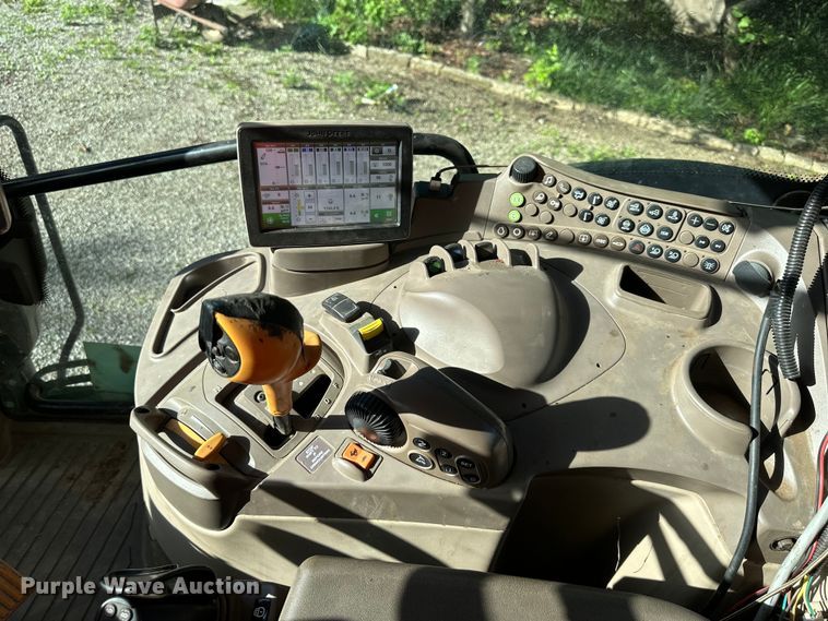 image for item EJ6857 2016 John Deere  6130R MFWD tractor