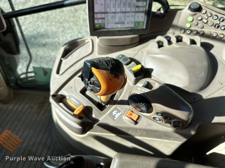 image for item EJ6857 2016 John Deere  6130R MFWD tractor