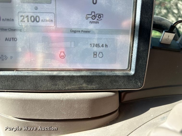 image for item EJ6857 2016 John Deere  6130R MFWD tractor