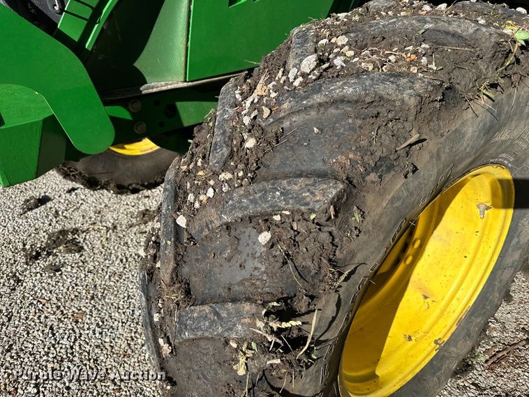 image for item EJ6857 2016 John Deere  6130R MFWD tractor