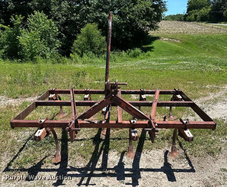 image for item EJ6872 Field cultivator