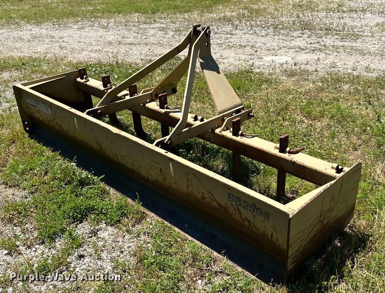 image for item EJ6874 Land Pride  BB2569 box blade