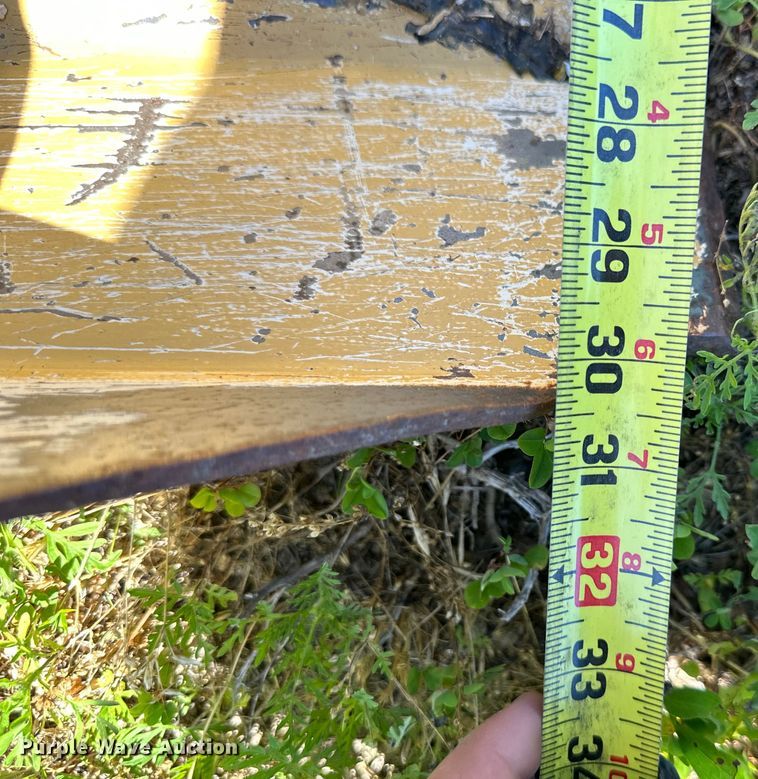 image for item EJ6876 King Kutter dirt scoop