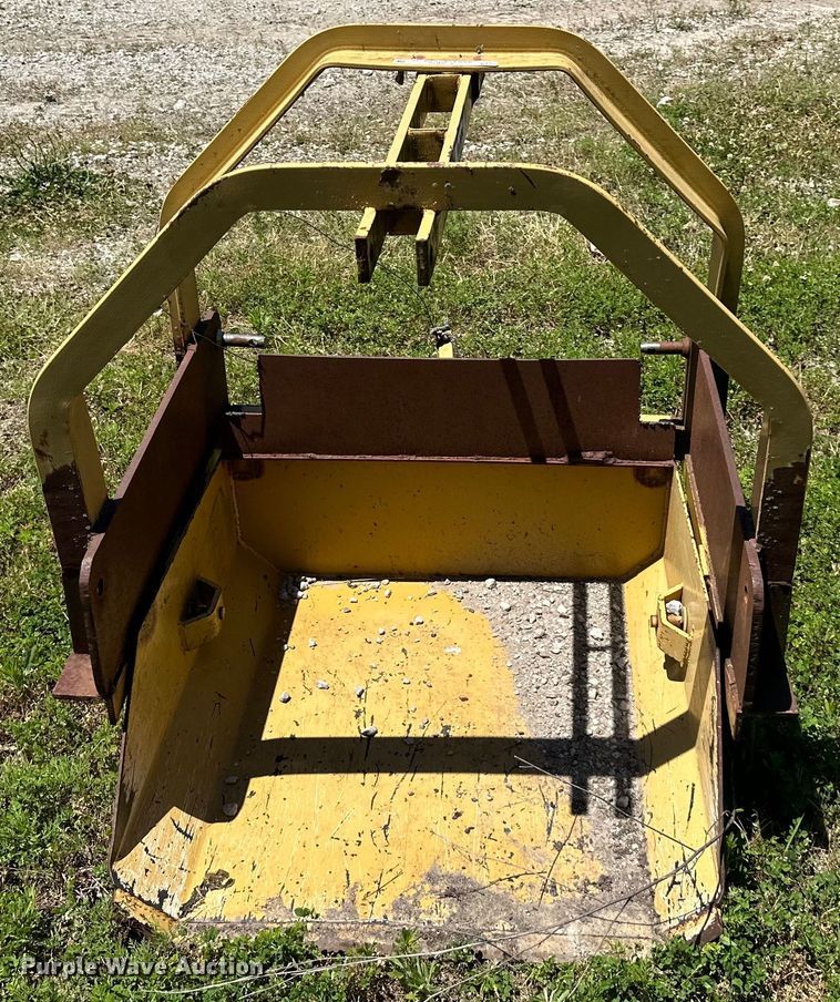 image for item EJ6876 King Kutter dirt scoop