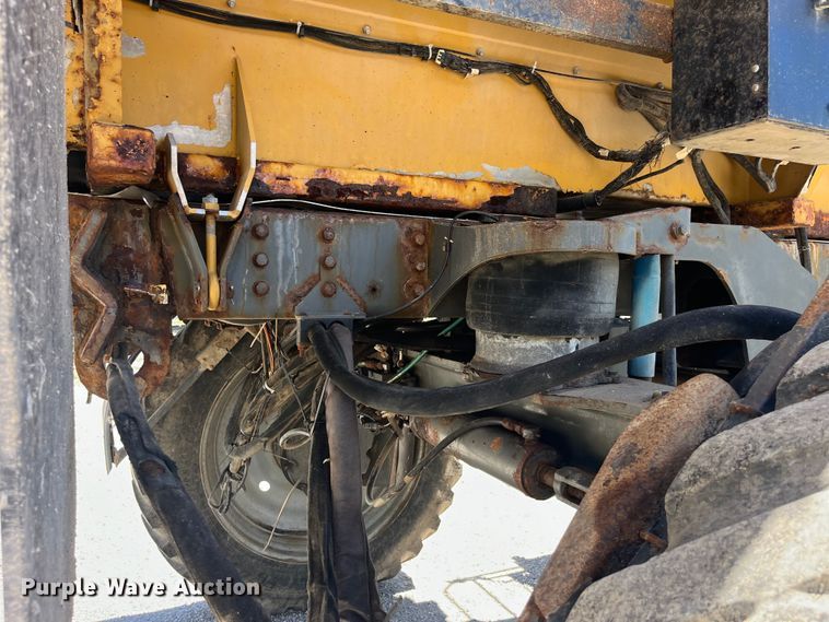 image for item EK8633 2015 RoGator RG900B spreader