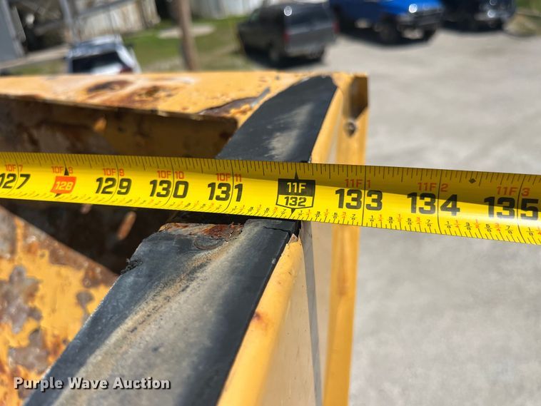 image for item EK8633 2015 RoGator RG900B spreader