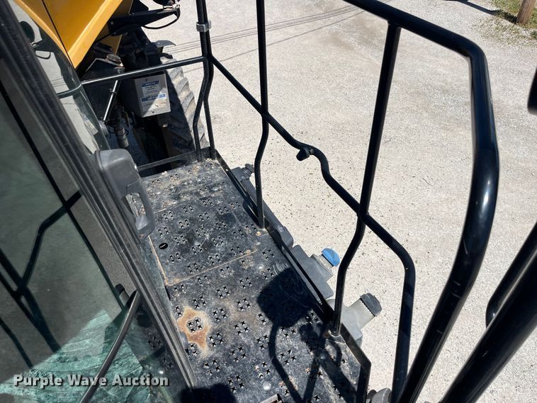 image for item EK8633 2015 RoGator RG900B spreader