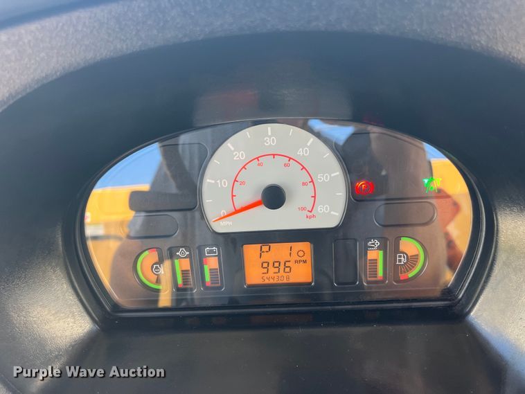 image for item EK8633 2015 RoGator RG900B spreader