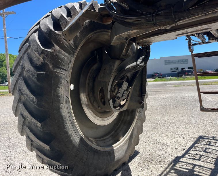 image for item EK8633 2015 RoGator RG900B spreader