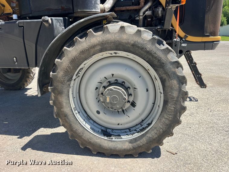 image for item EK8633 2015 RoGator RG900B spreader