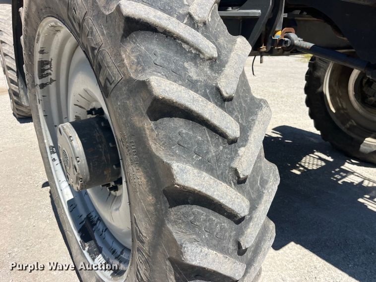 image for item EK8633 2015 RoGator RG900B spreader