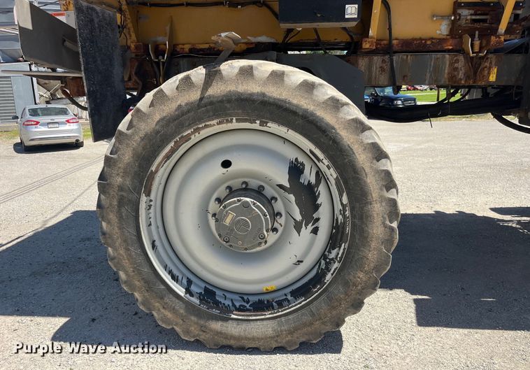 image for item EK8633 2015 RoGator RG900B spreader